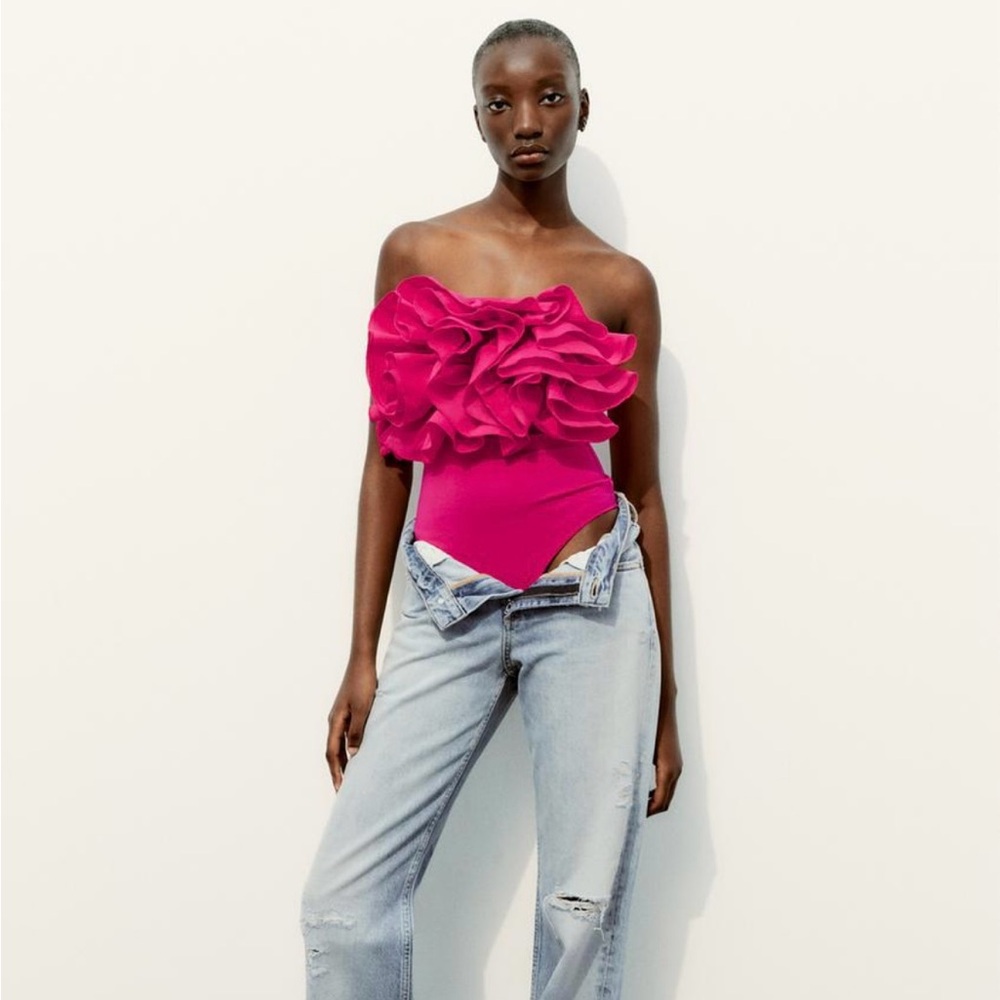 ZARA Voluminous Ruffles Bodysuit - Picture 2 of 7